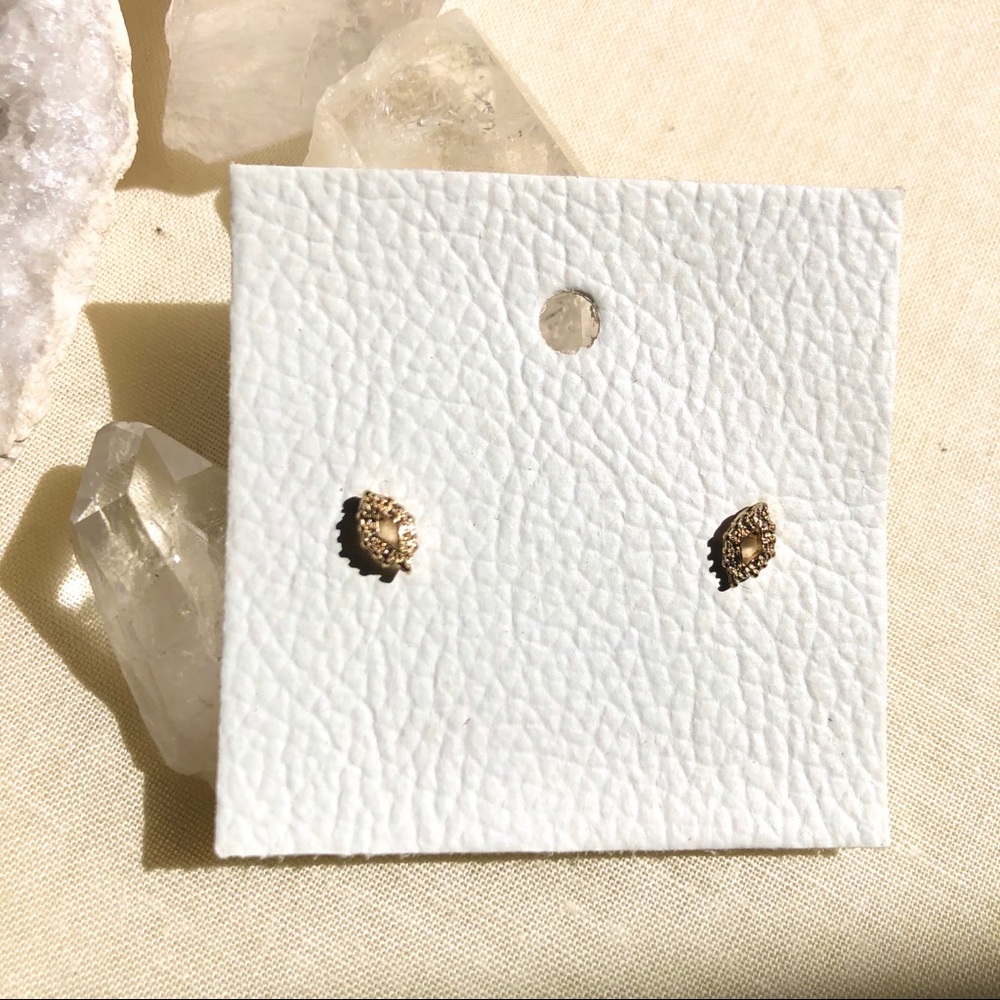 🍋 3/$25 minimalist stud earrings